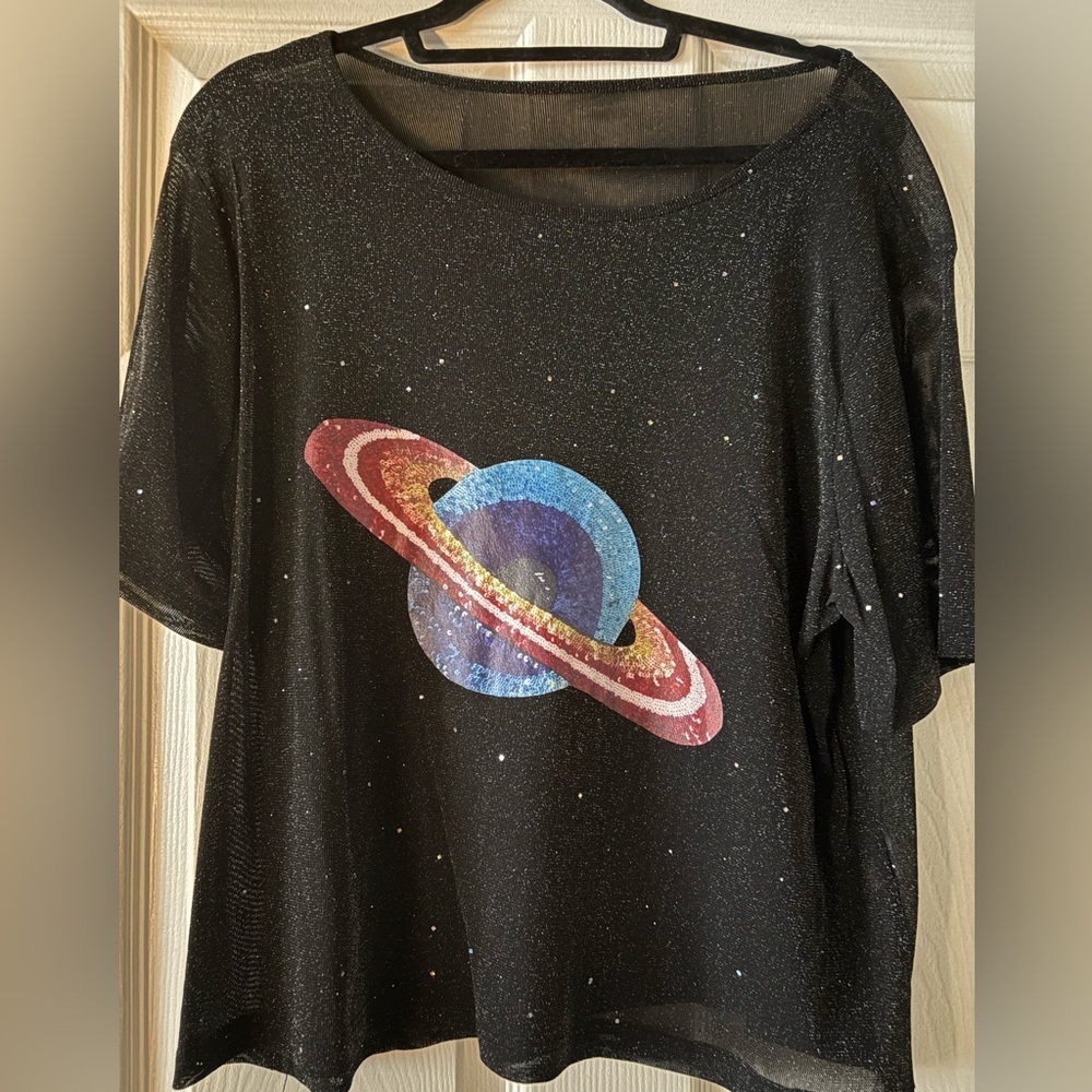Black Sparkle Saturn Graphic Top